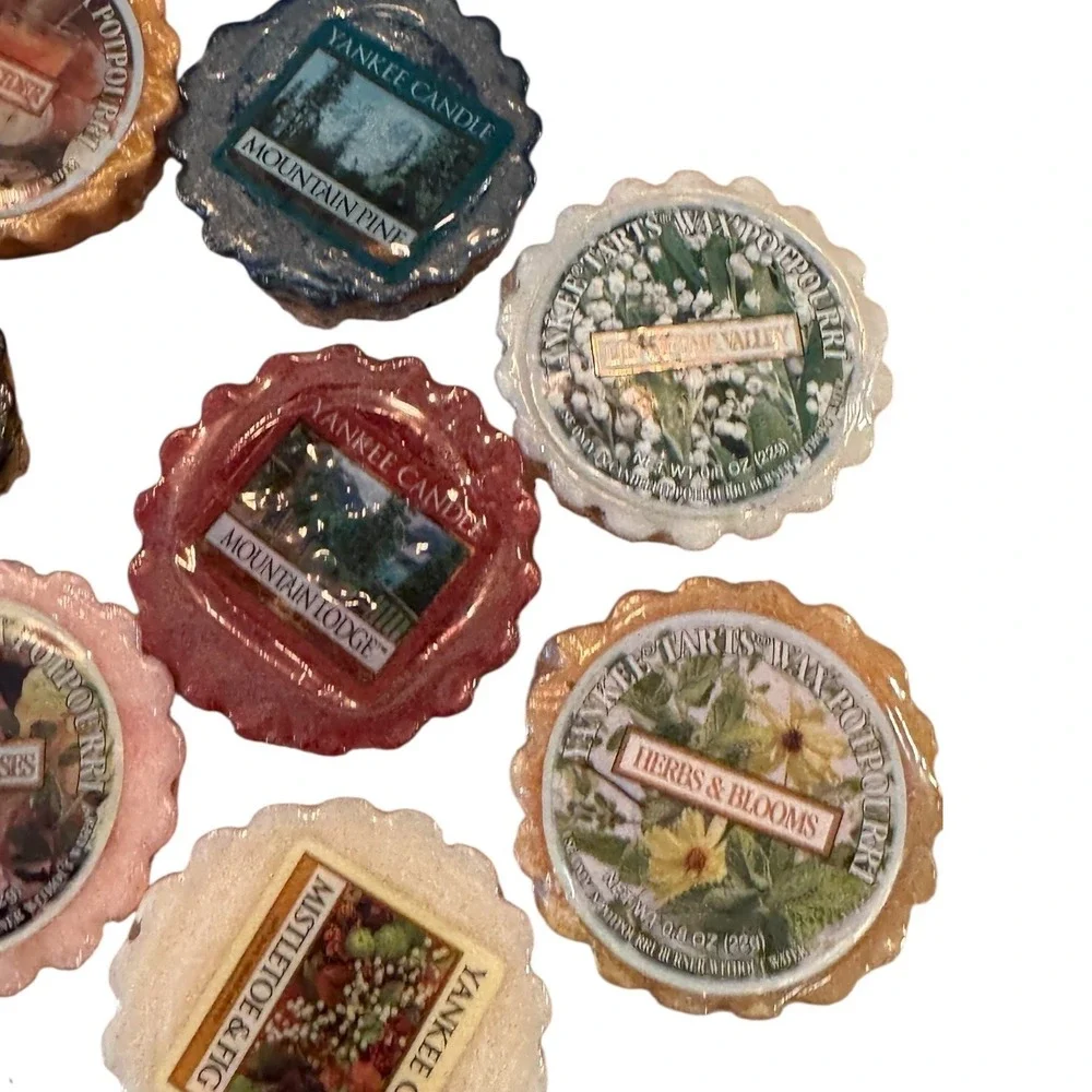 Yankee Candle Wax Potpourri Tarts Bulk Lot 24 Count Assorted Scents 0.8oz Each